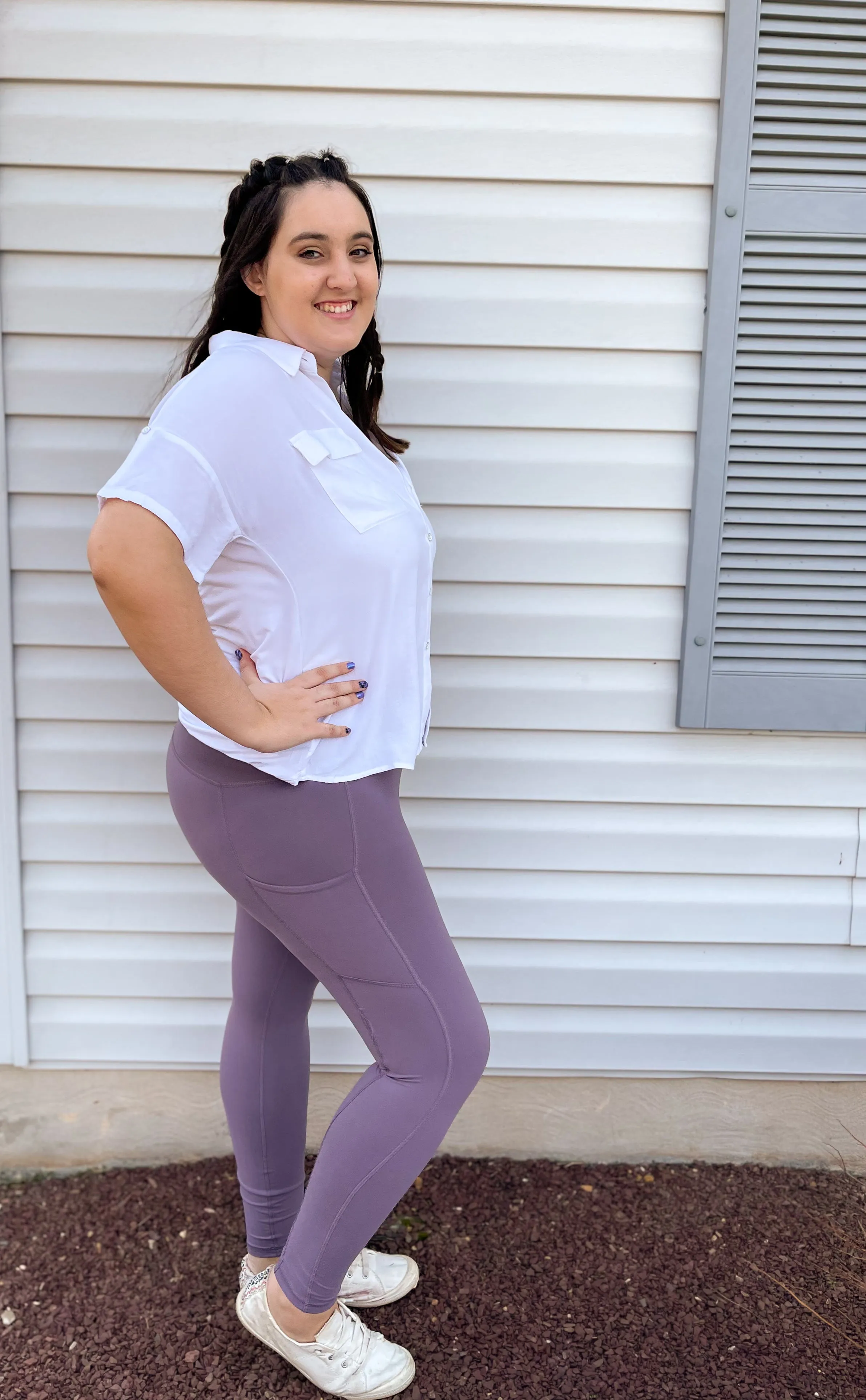 Buttery Soft Leggings With Pockets in Frosted Mulberry
