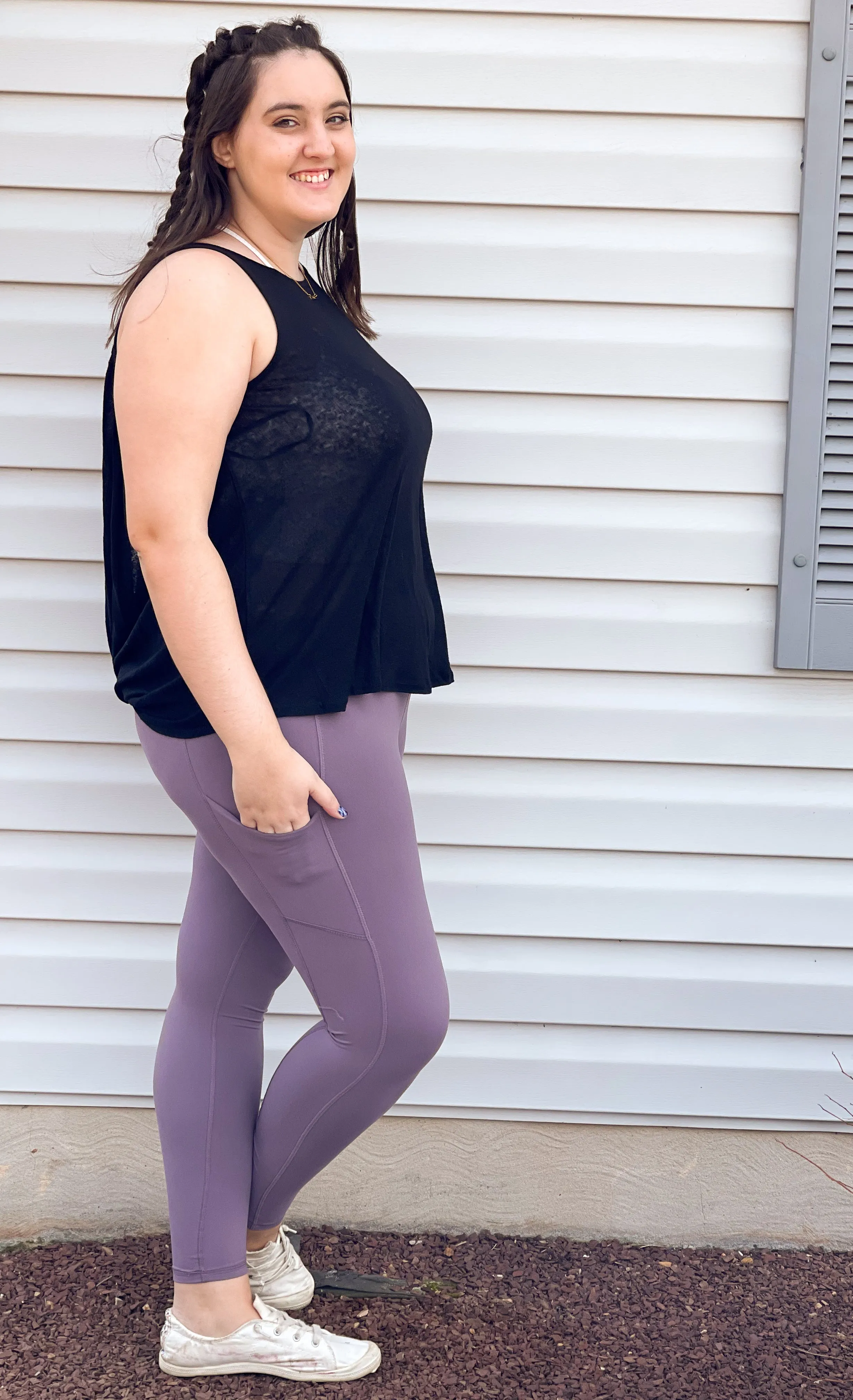 Buttery Soft Leggings With Pockets in Frosted Mulberry