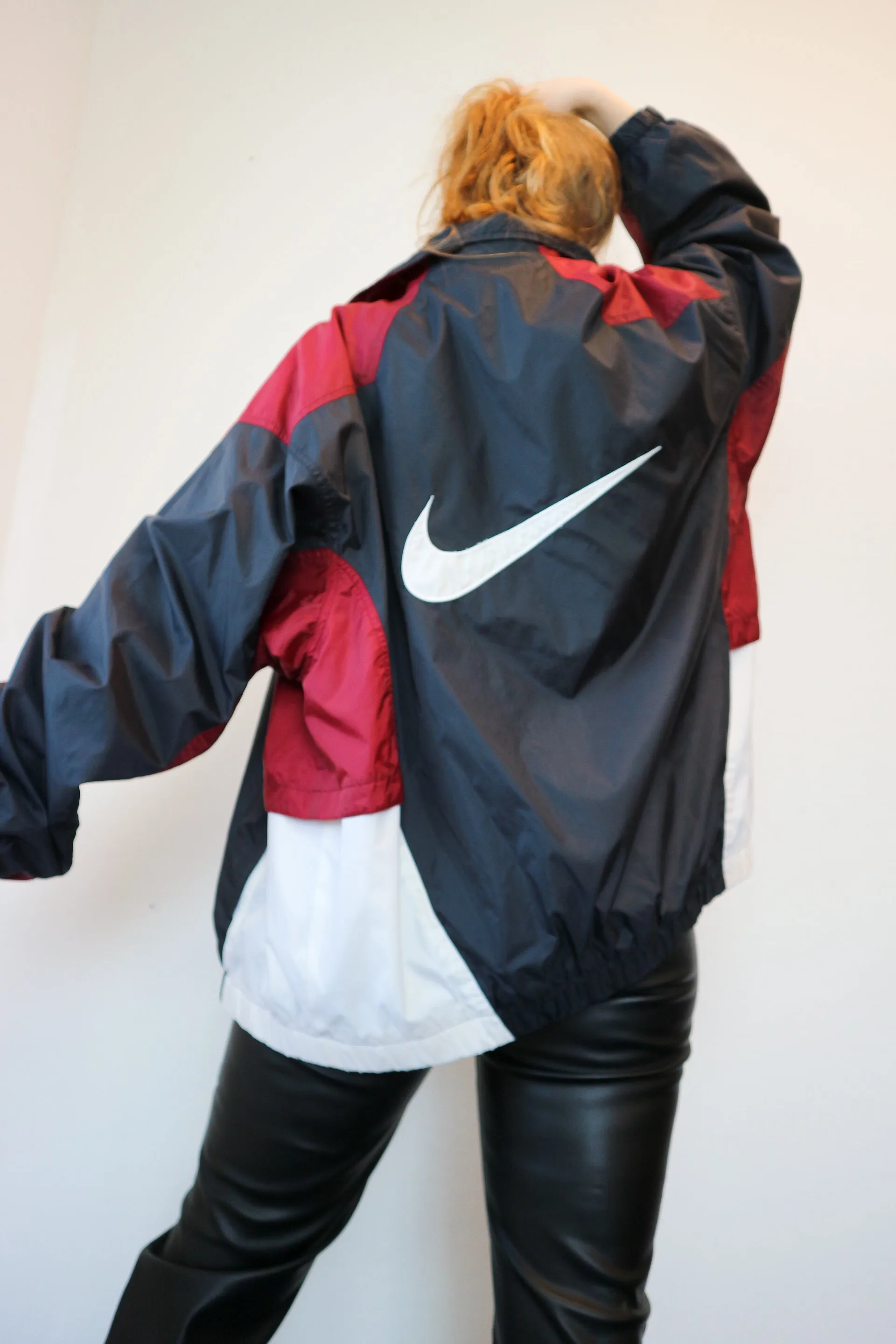 Mens Size XL Nike Lightweight Zip-Up Jacket